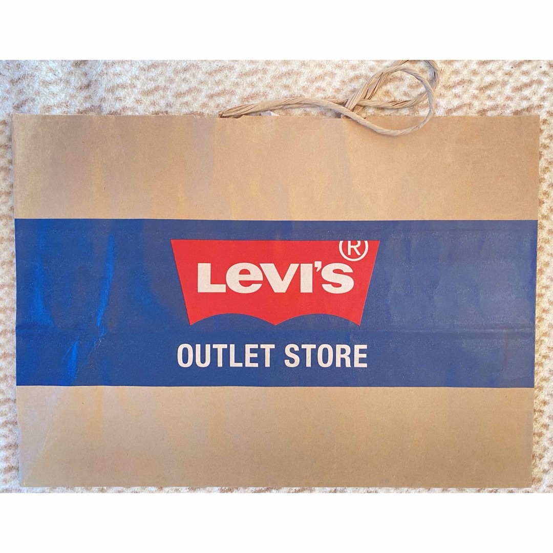 Levi's(リーバイス)の【美品】Levi's ショッパー　紙袋　 レディースのバッグ(ショップ袋)の商品写真