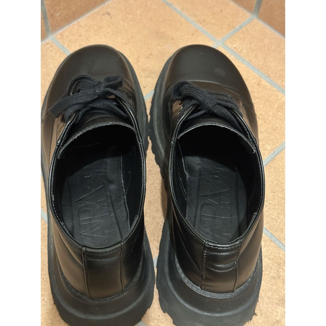 ZARA(ザラ)のZARA厚底ローファー　40(26㎝) レディースの靴/シューズ(ローファー/革靴)の商品写真