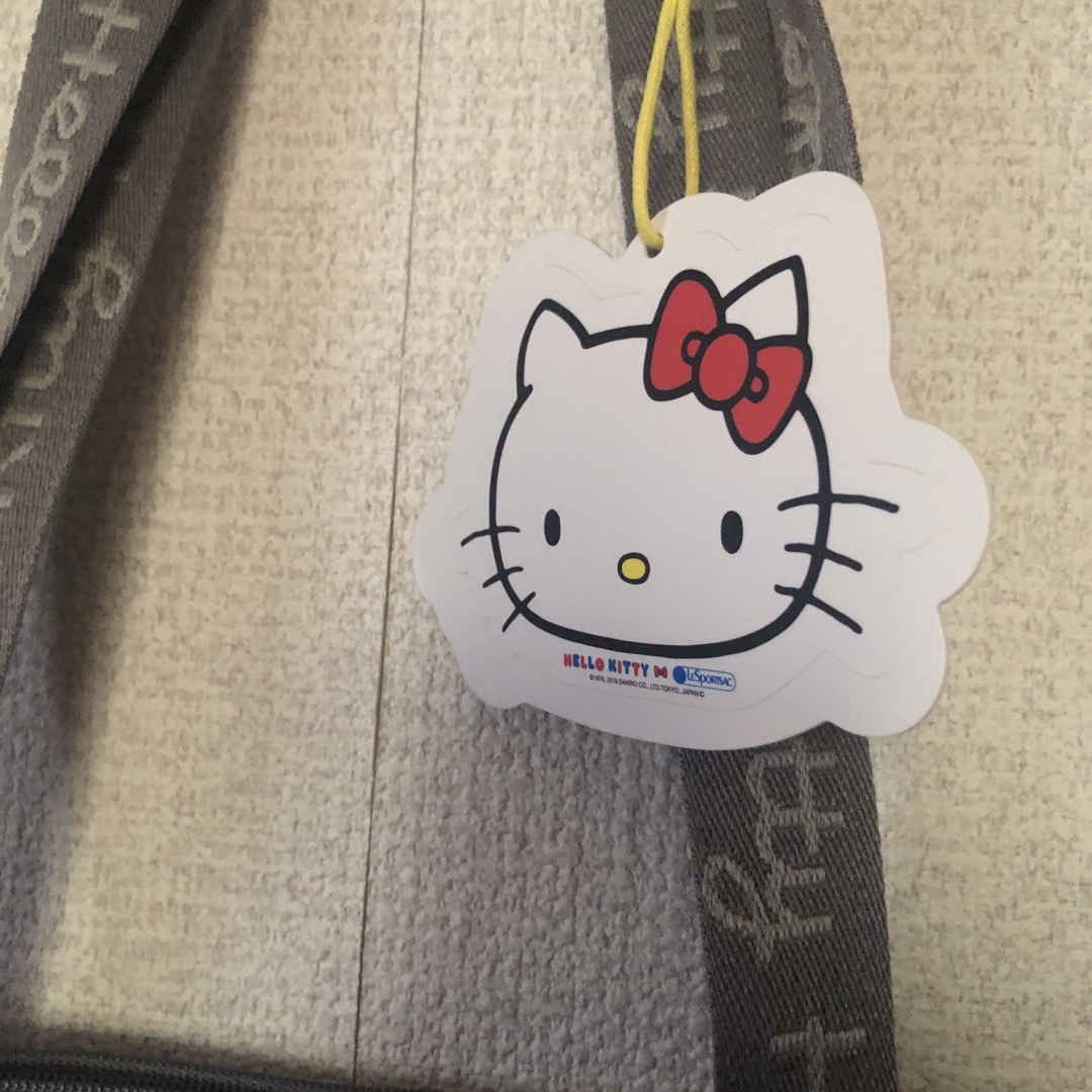 LeSportsac(レスポートサック)のLesportsacコラボハローキティ未使用タグ付きトートバック レディースのバッグ(トートバッグ)の商品写真