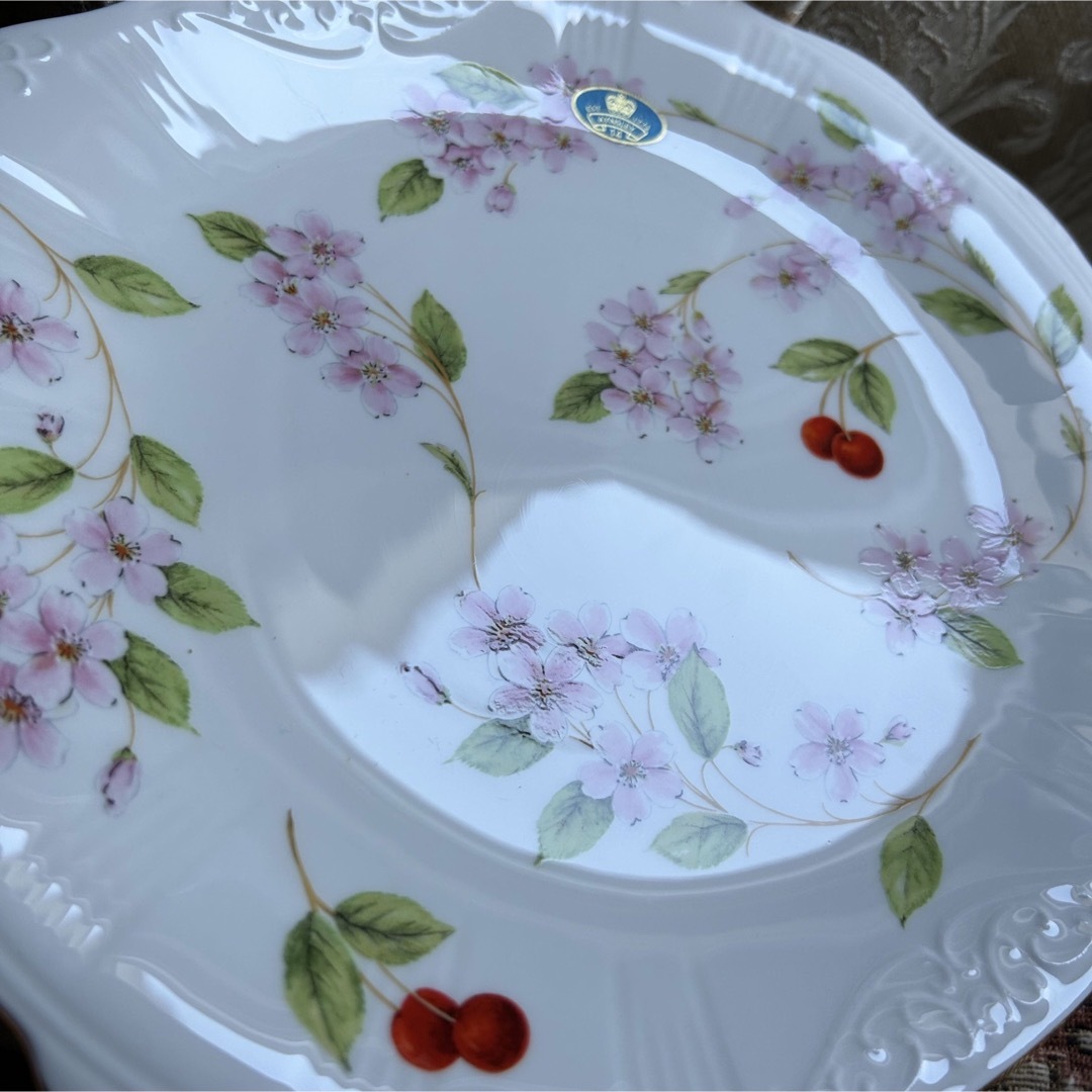 Aynsley China(エインズレイ)の新品 英国製 希少 Aynsley【Cherry Blossom】ケーキプラター インテリア/住まい/日用品のキッチン/食器(食器)の商品写真