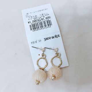 シューラルー(SHOO・LA・RUE)のピアス(ピアス)