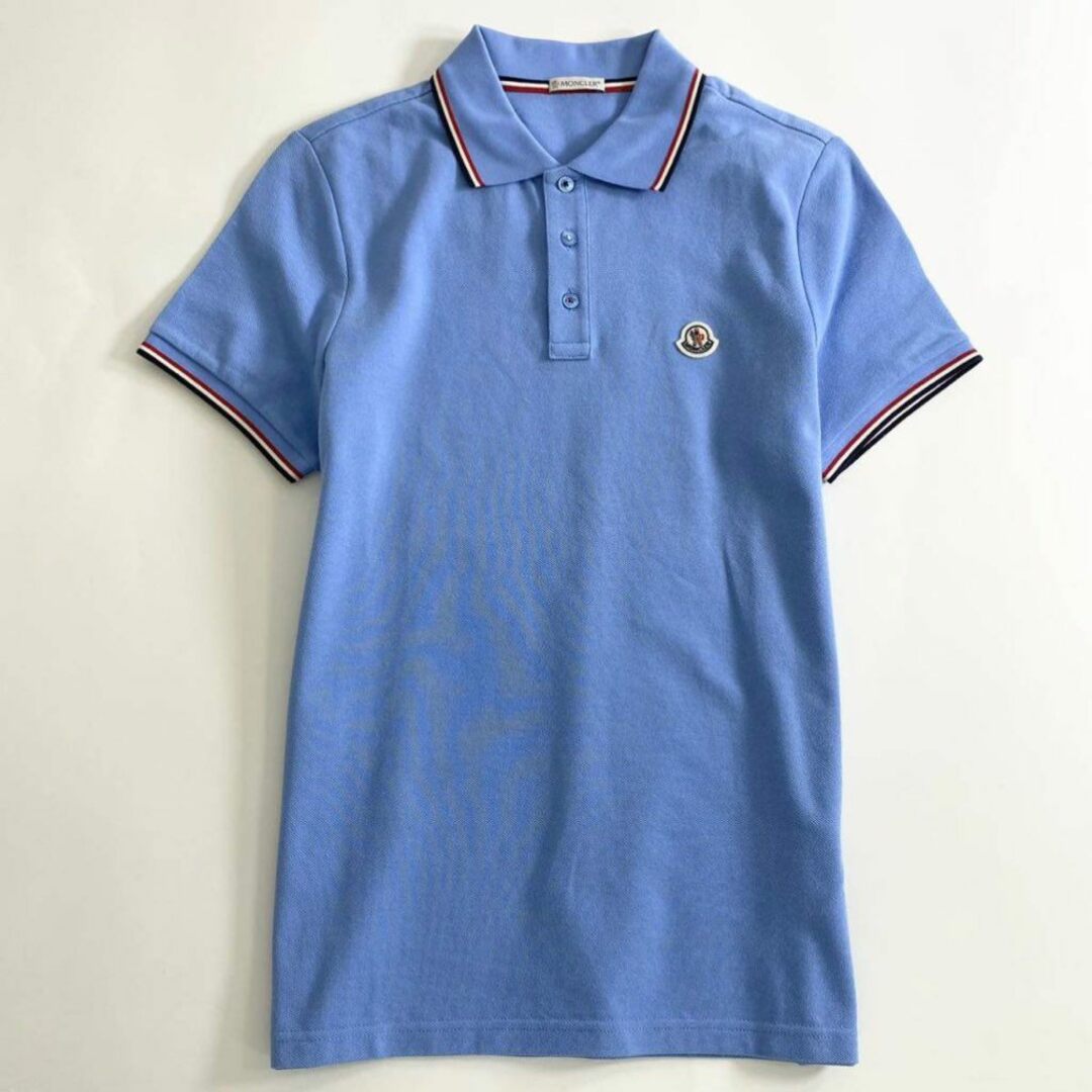 MONCLER(モンクレール)の7e19-8 タグ付☆MONCLER モンクレール ロゴワッペンポロシャツ サイズS ブルー MAGLIA POLO MANICA C マリアポロマニカ メンズ 半袖 春夏 メンズのトップス(シャツ)の商品写真