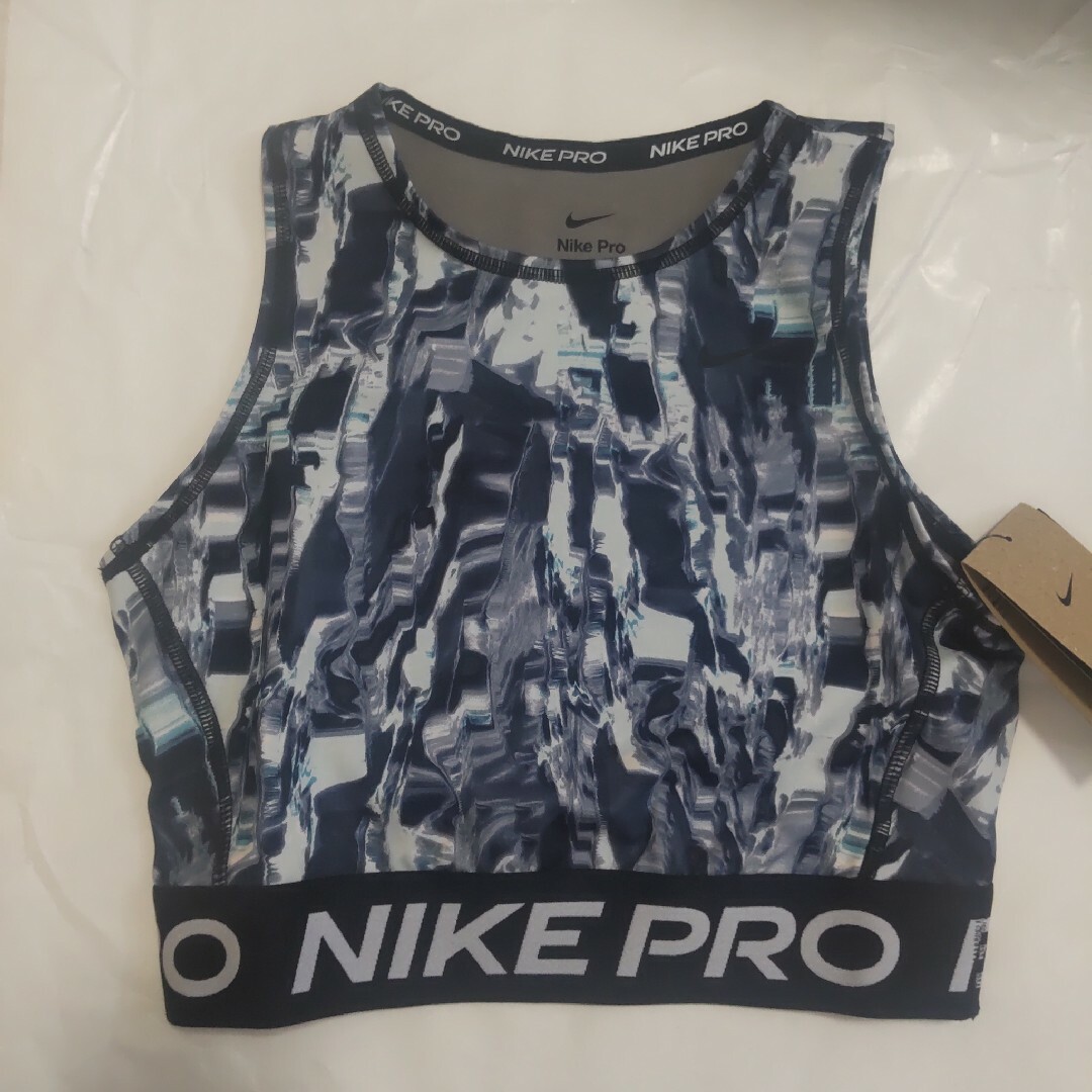 NIKE(ナイキ)の新品 NIKE PRO タンクトップ プルオーバー レディースのトップス(タンクトップ)の商品写真