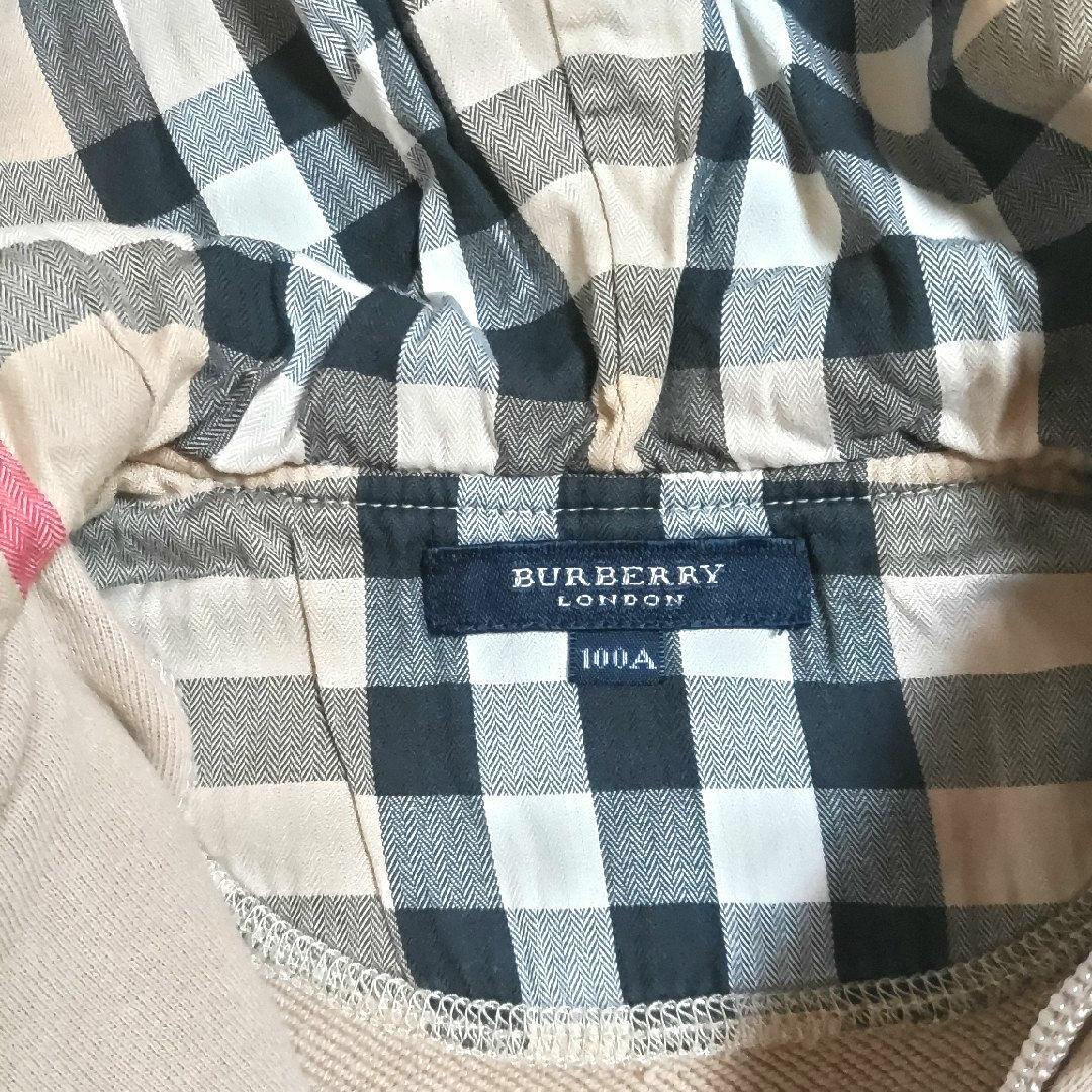 BURBERRY(バーバリー)のBURBERRY　100cm　キッズパーカー　ベージュ キッズ/ベビー/マタニティのキッズ服男の子用(90cm~)(ジャケット/上着)の商品写真