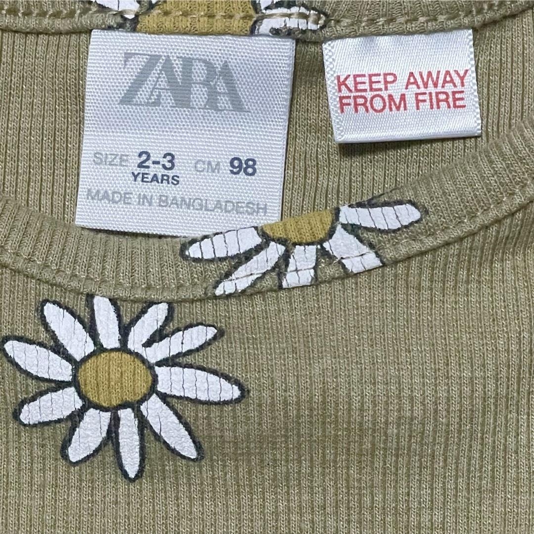 ZARA KIDS(ザラキッズ)の花柄カットソー キッズ/ベビー/マタニティのキッズ服女の子用(90cm~)(Tシャツ/カットソー)の商品写真