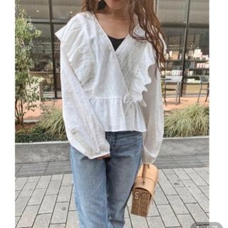 マウジー(moussy)の【新品】MOUSSY ブラウス(シャツ/ブラウス(長袖/七分))