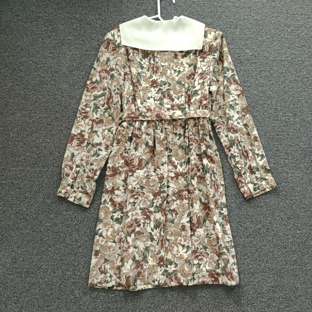 COMME CA DU MODE(コムサデモード)のCOMME CA DU MODE FILE  ワンピース 花柄 長袖 キッズ/ベビー/マタニティのキッズ服女の子用(90cm~)(ワンピース)の商品写真