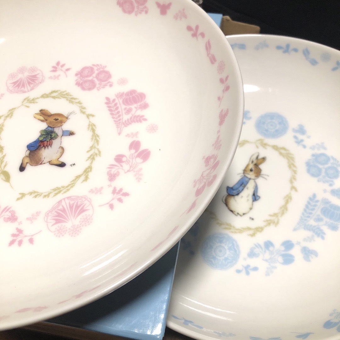 PETER RABBIT（TM）(ピーターラビット)のピーターラビット♥食器セット( ¨̮ )癒されるカワイイ食器たち インテリア/住まい/日用品のキッチン/食器(食器)の商品写真