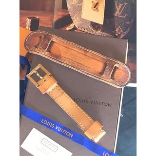 ルイヴィトン(LOUIS VUITTON)のルイ・ヴィトントンプソンショルダーバックル&ショルダー肩パット！汚れ除去保護ツヤ(ショルダーバッグ)