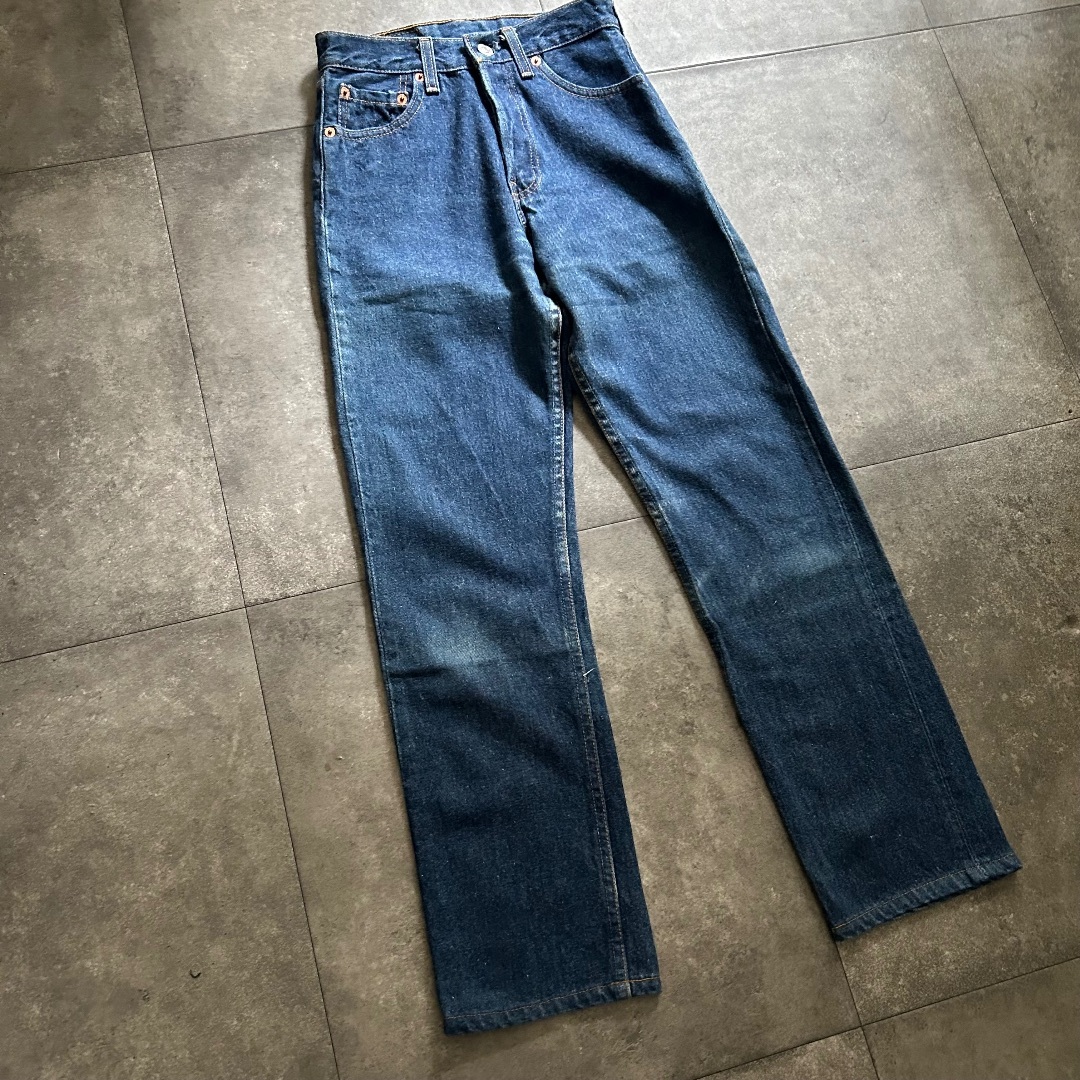 Levi's(リーバイス)の90s リーバイス501 USA製 25×32 濃紺 レディースのパンツ(デニム/ジーンズ)の商品写真