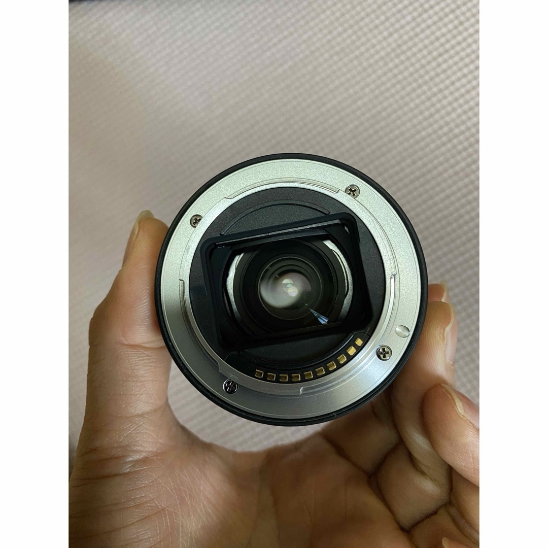 SONY(ソニー)のソニー FE28-60MM F4-5.6 SEL2860 美品 スマホ/家電/カメラのカメラ(レンズ(ズーム))の商品写真