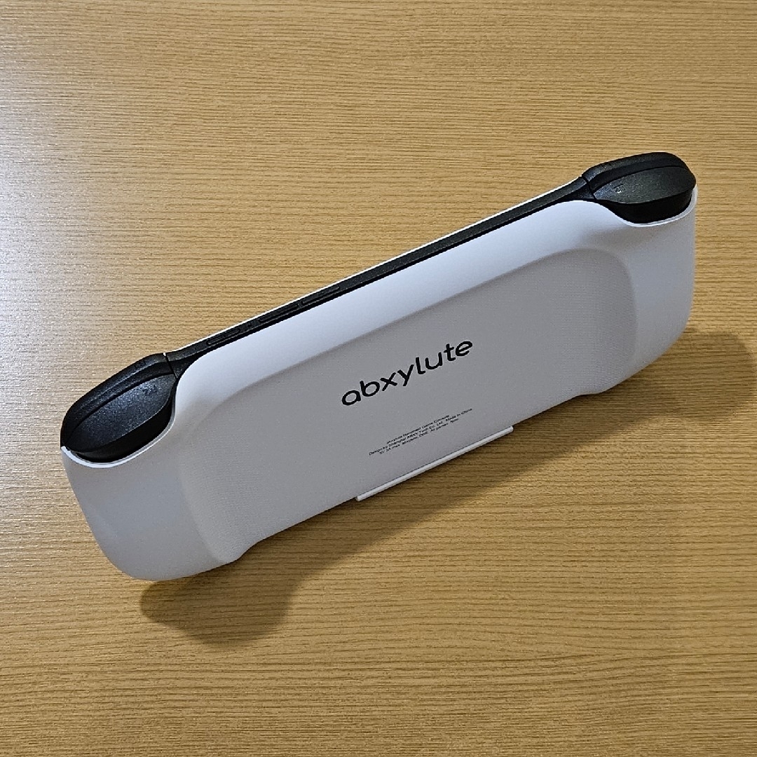 美品】abxylute(クラウドゲーミングコンソール)※ホワイトの 美品】abxylute(クラウドゲーミングコンソール)※ホワイトの