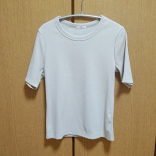 ジーユー(GU)の未使用 GU リブT(半袖) ベージュ(Tシャツ(半袖/袖なし))