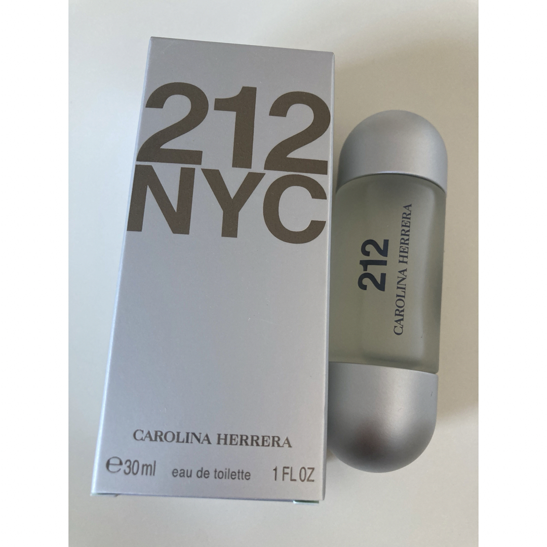 CAROLINA HERRERA(キャロライナヘレナ)のキャロライナヘレラ 212 オーデトワレ スプレータイプ 30ml コスメ/美容の香水(ユニセックス)の商品写真