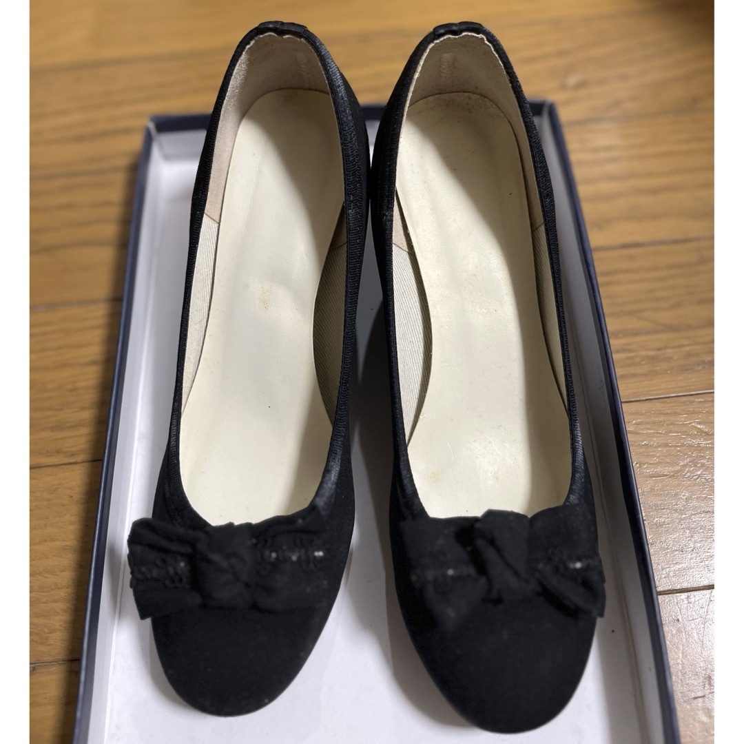 Bridget Birkin(ブリジットバーキン)の24  24EE 黒　レースウエッジヒールパンプス　上品　入学　卒業 レディースの靴/シューズ(ハイヒール/パンプス)の商品写真