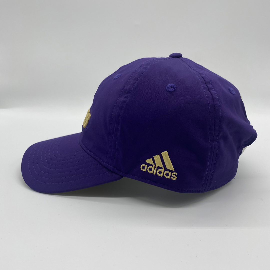 adidas(アディダス)のヴィンテージ　adidas　アディダス　刺繍ロゴ　6パネルキャップ　ストラップ メンズの帽子(キャップ)の商品写真