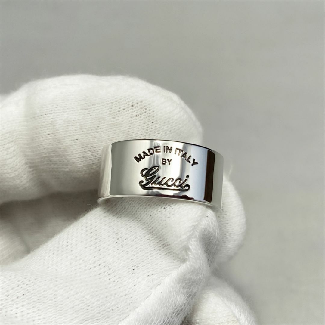 Gucci(グッチ)の新品仕上 グッチ 筆記体 ロゴ ワイド シルバー リング 指輪 9号 925 レディースのアクセサリー(リング(指輪))の商品写真
