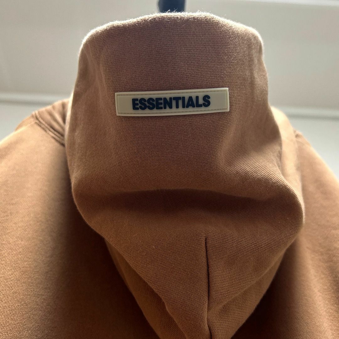 FEAR OF GOD(フィアオブゴッド)のEssentialsエッセンシャルズFear of god裏起毛パーカー/XL メンズのトップス(パーカー)の商品写真