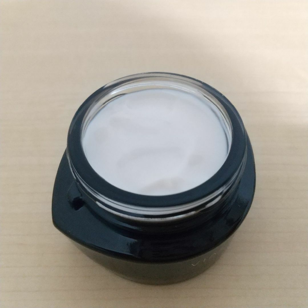 SUQQU スック ヴィアルム ザ クリーム 30g フェイスクリーム SUQQU スック ヴィアルム ザ クリーム 30g フェイスクリーム