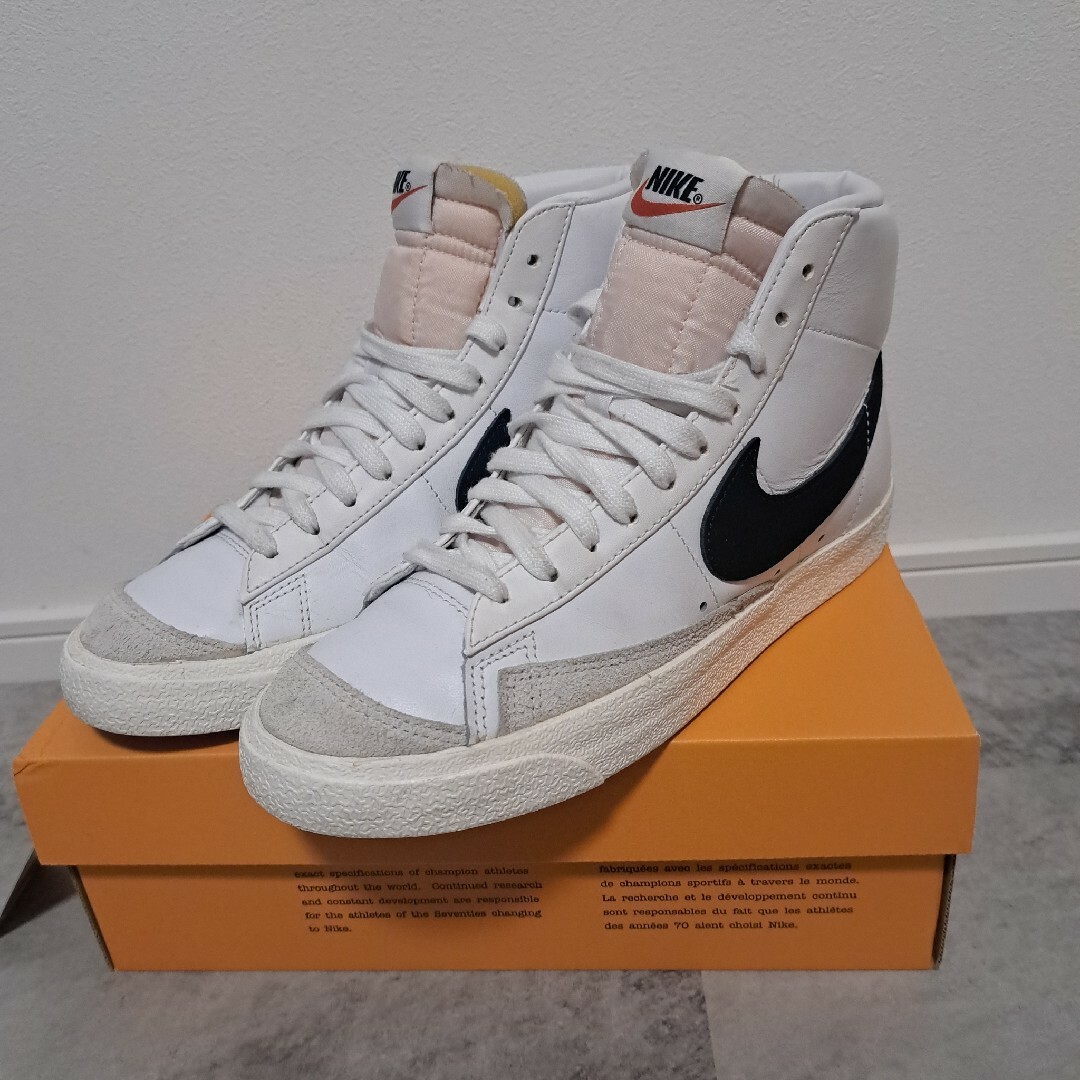 L'Appartement DEUXIEME CLASSE(アパルトモンドゥーズィエムクラス)のNIKE　mens  BLAZER MID'77 VNTG 24.5 レディースの靴/シューズ(スニーカー)の商品写真