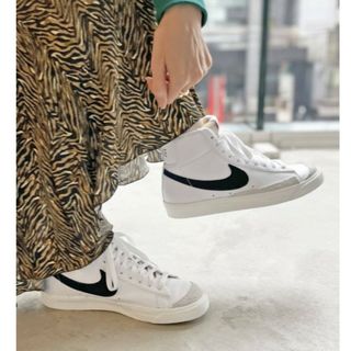 アパルトモンドゥーズィエムクラス(L'Appartement DEUXIEME CLASSE)のNIKE　mens  BLAZER MID'77 VNTG 24.5(スニーカー)