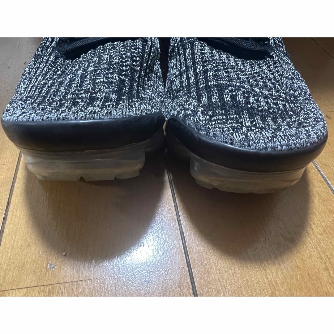 NIKE(ナイキ)のVAPORMAX ナイキ エアヴェイパーマックス フライニット3  26.5cm レディースの靴/シューズ(スニーカー)の商品写真