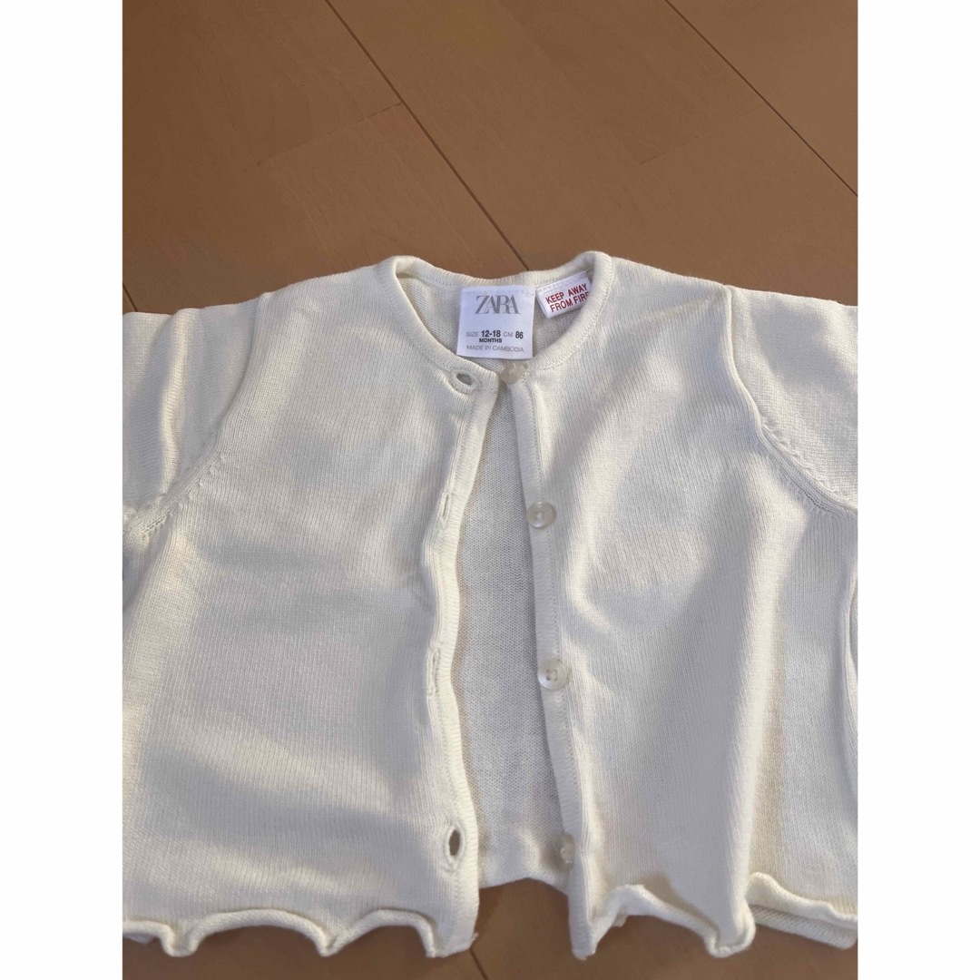 ZARA KIDS(ザラキッズ)のZARA カーディガン キッズ/ベビー/マタニティのベビー服(~85cm)(カーディガン/ボレロ)の商品写真