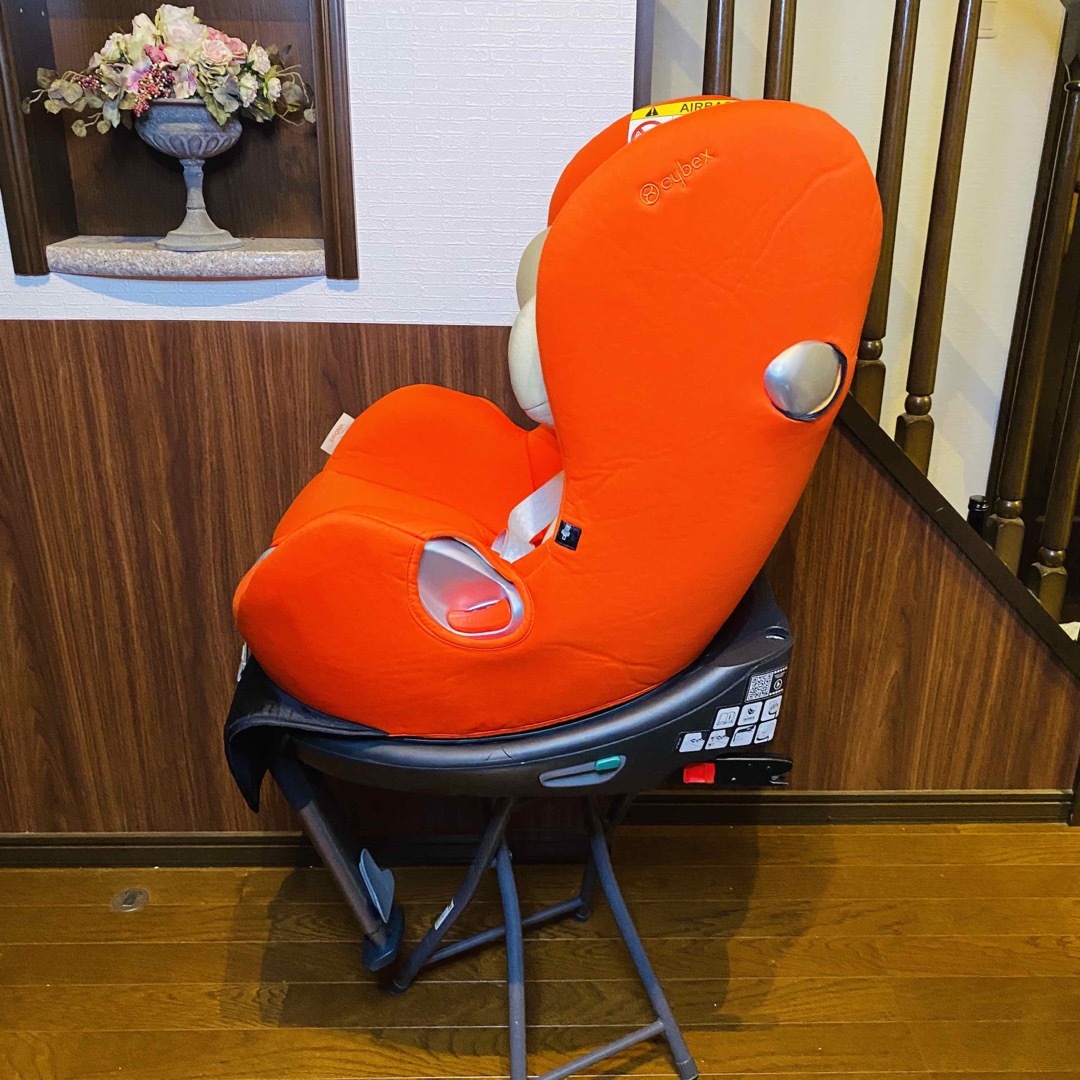 cybex(サイベックス)の【美品】Cybex チャイルドシート Sirona isofix シローナ キッズ/ベビー/マタニティの外出/移動用品(自動車用チャイルドシート本体)の商品写真