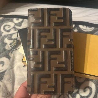 フェンディ(FENDI)のFENDI アイホンケース(iPhoneケース)