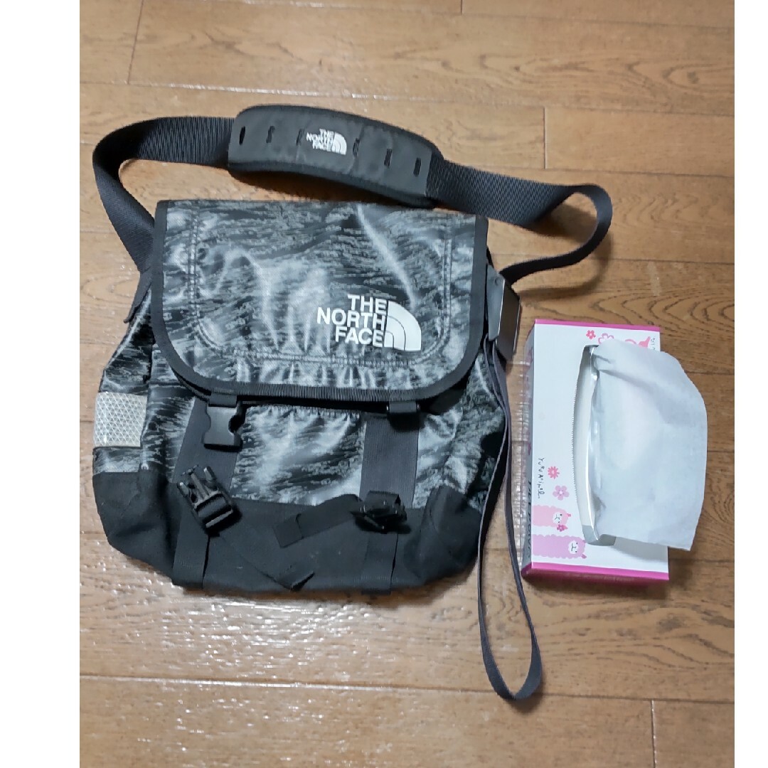 THE NORTH FACE(ザノースフェイス)のTHE NORTH FACE（バックチャンネルコラボ） メンズのバッグ(ショルダーバッグ)の商品写真