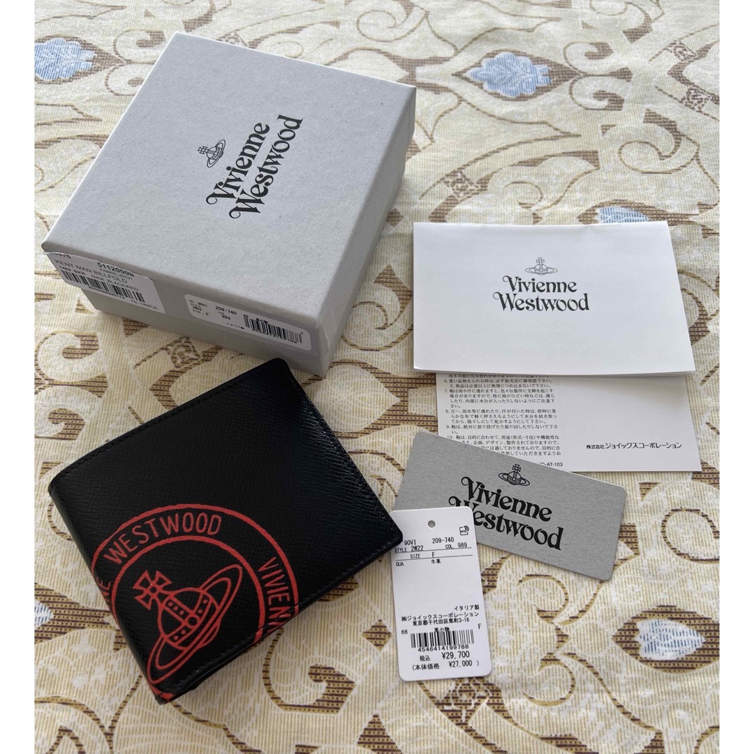 Vivienne Westwood(ヴィヴィアンウエストウッド)のヴィヴィアンウエストウッド  二つ折り財布　KENT MAN オーブ　新品 メンズのファッション小物(折り財布)の商品写真