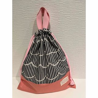 ハンドメイド☆体操服袋☆波ボーダー×ピンク　タグあり(外出用品)