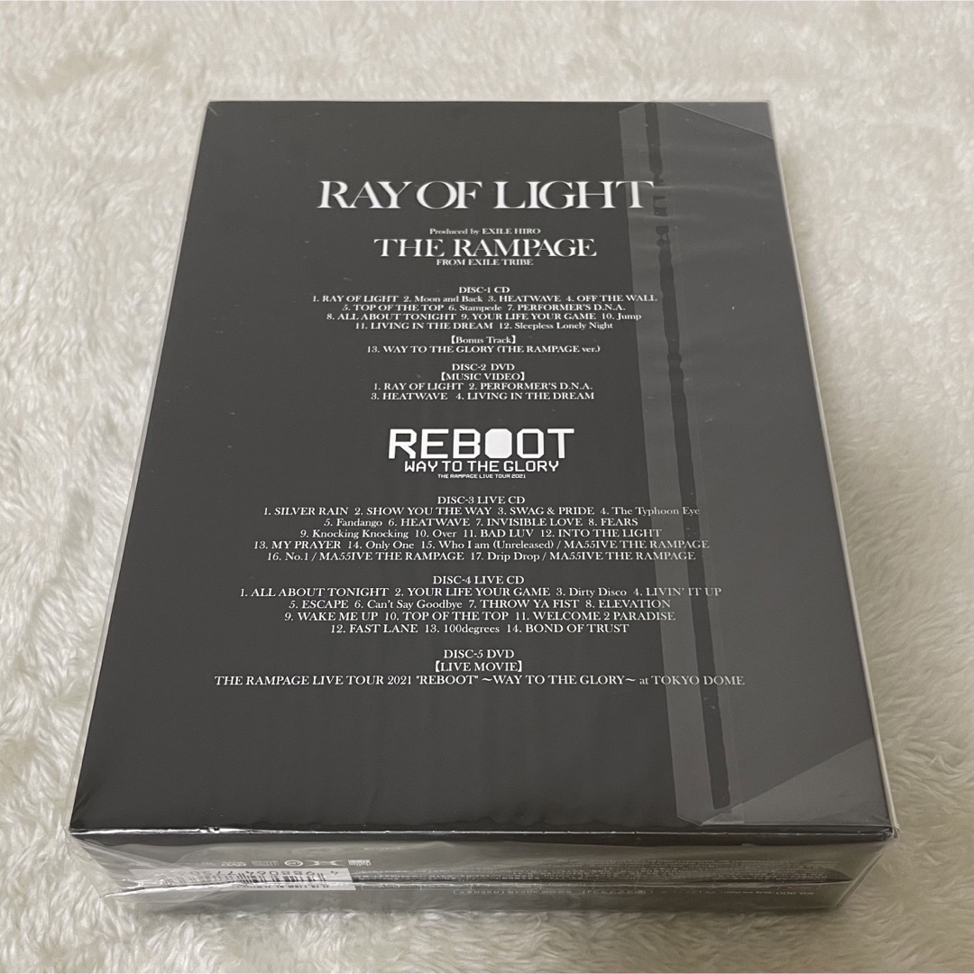 THE RAMPAGE(ザランページ)のTHE RAMPAGE ランペ　RAY OF LIGHT 3CD＋2DVD エンタメ/ホビーのDVD/ブルーレイ(ミュージック)の商品写真