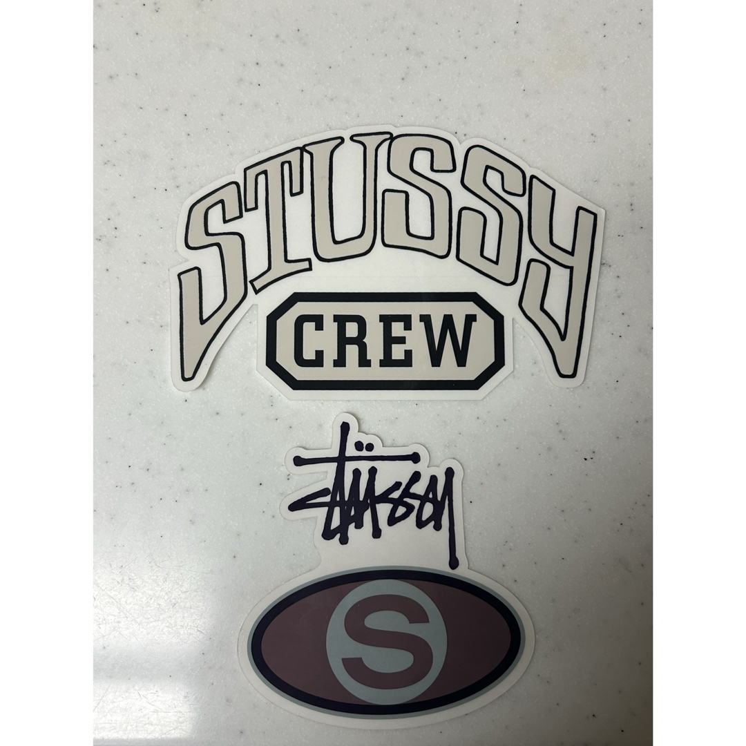 STUSSY(ステューシー)のストューシー ステッカー 自動車/バイクのバイク(ステッカー)の商品写真