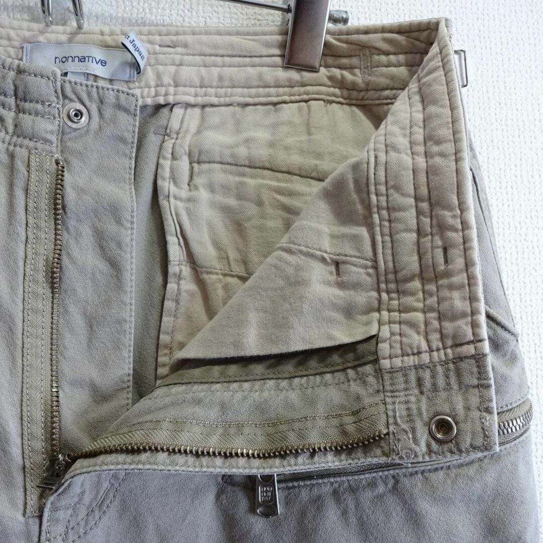 nonnative(ノンネイティブ)の良品★nonnative　ハンターアンクルパンツ　W77cm　立体裁断　ベージュ メンズのパンツ(ワークパンツ/カーゴパンツ)の商品写真