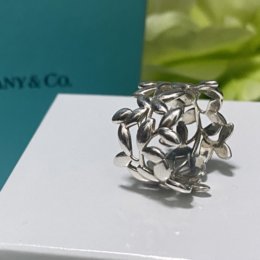 Tiffany & Co.(ティファニー)のtiffanyオリーブリーフリング10号 レディースのアクセサリー(リング(指輪))の商品写真