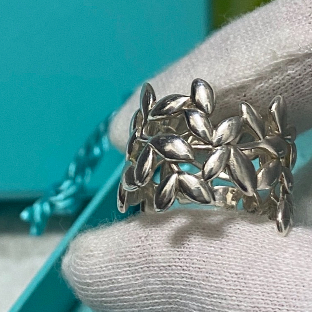 Tiffany & Co.(ティファニー)のtiffanyオリーブリーフリング10号 レディースのアクセサリー(リング(指輪))の商品写真