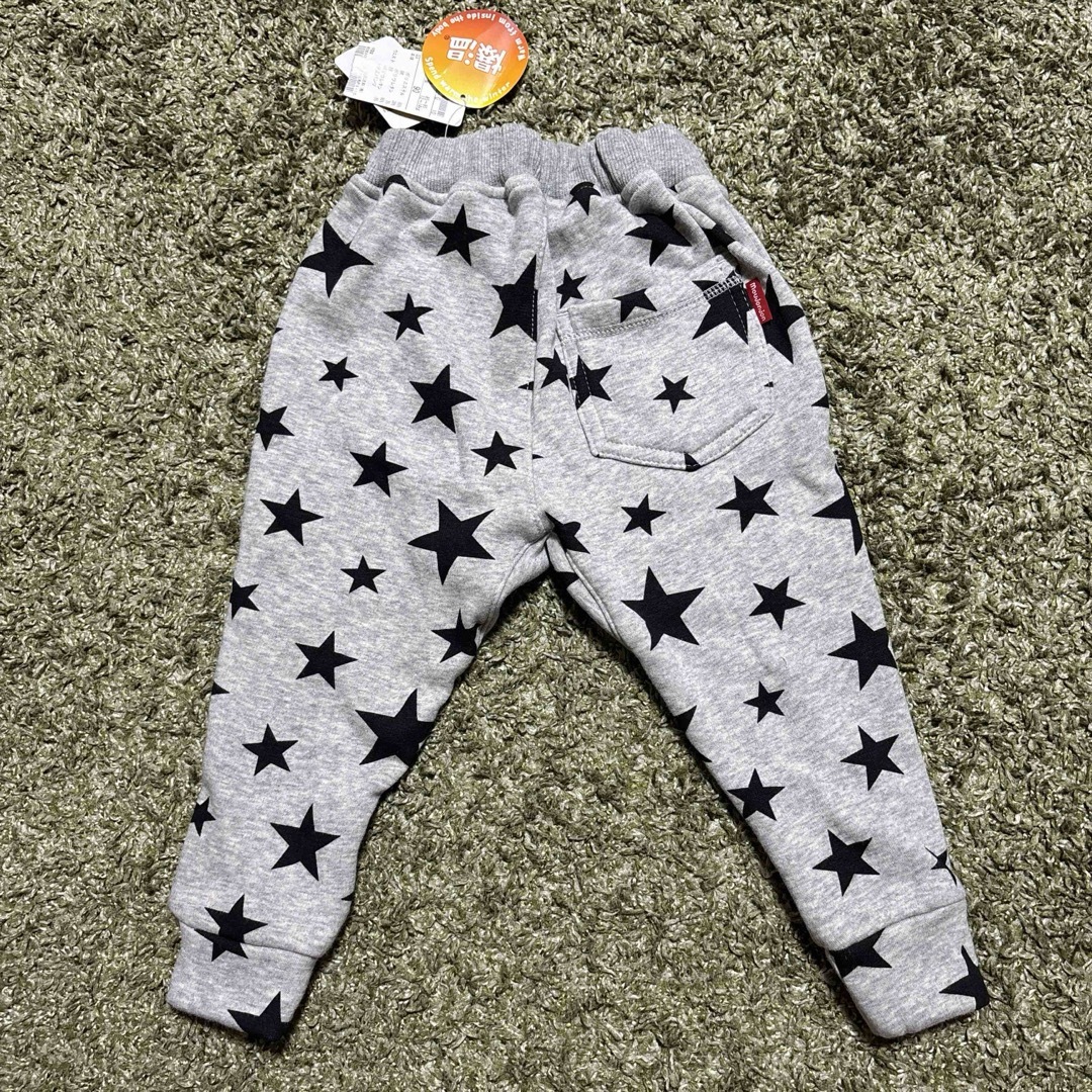 mou jon jon(ムージョンジョン)のムージョンジョン　星柄パンツ　90センチ キッズ/ベビー/マタニティのキッズ服男の子用(90cm~)(パンツ/スパッツ)の商品写真