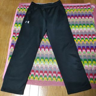 アンダーアーマー(UNDER ARMOUR)のUNDER ARMOUR　スエットパンツ黒　冬用　メンズL−LL　レディース3L(トレーニング用品)