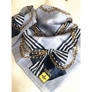 フェンディ(FENDI)の【レア柄】フェンディFENDI◆大判ハンカチ　ミニスカーフ膝掛け 正規品鑑定済み(バンダナ/スカーフ)