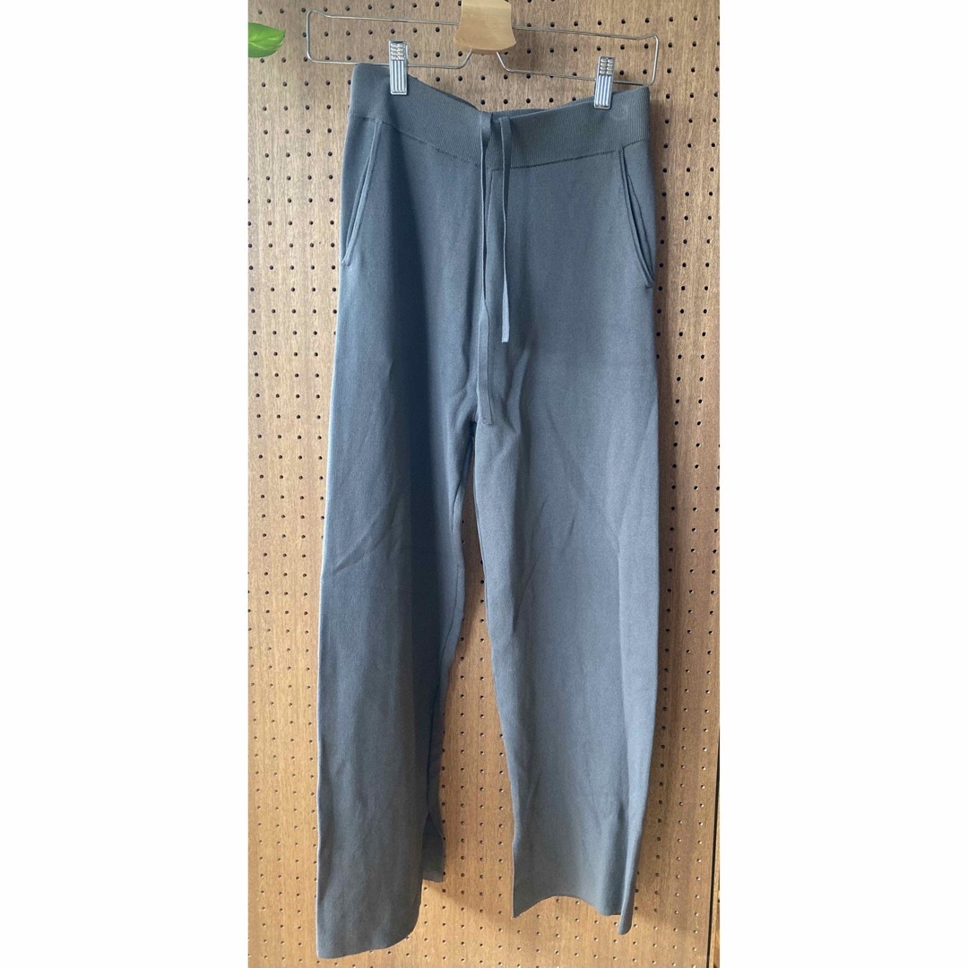 Na.e Knit Slit Pants 通常丈 Gray  サンプル品 レディースのパンツ(カジュアルパンツ)の商品写真