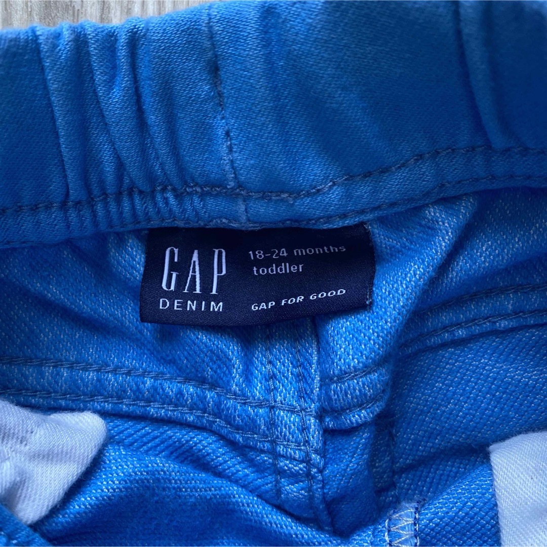 GAP(ギャップ)の【ハーフパンツ】18-24month   gap   ギャップ　水色 キッズ/ベビー/マタニティのキッズ服男の子用(90cm~)(パンツ/スパッツ)の商品写真