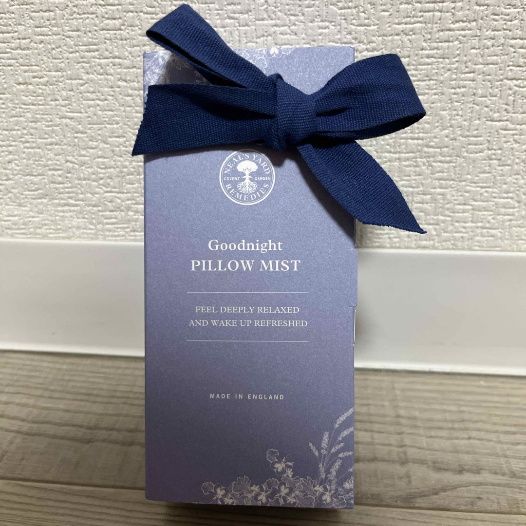 NEAL'S YARD(ニールズヤード)の値下げ‼️ニールズヤード グッドナイト ピローミストギフト箱入り(45ml) コスメ/美容のリラクゼーション(アロマスプレー)の商品写真