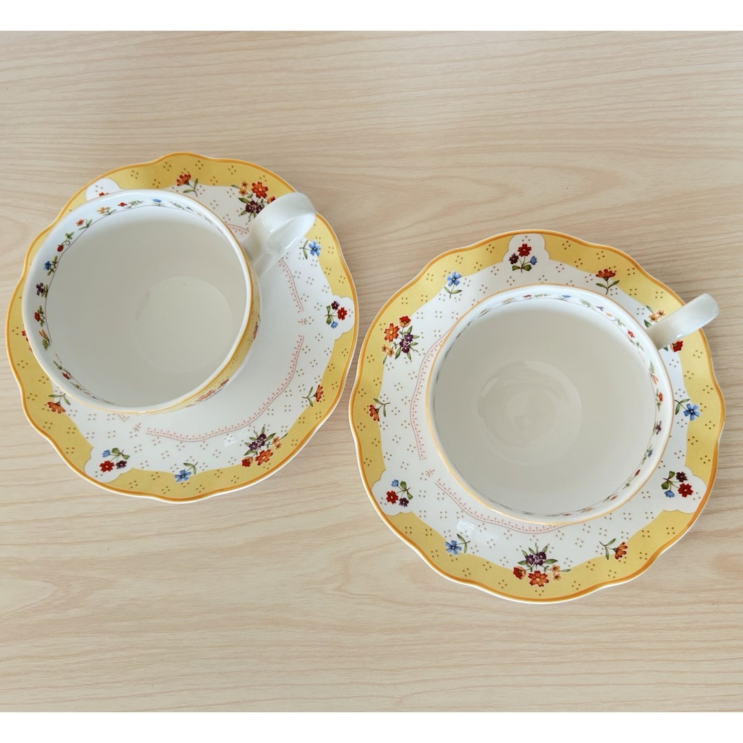 Noritake ペア カップソーサー true love フラワー 新品 可憐 インテリア/住まい/日用品のキッチン/食器(テーブル用品)の商品写真