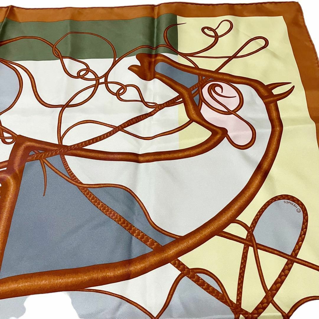 Hermes(エルメス)の⭐️美品⭐️ エルメス カレ90 COUP DE FOUET スカーフ レディースのファッション小物(バンダナ/スカーフ)の商品写真