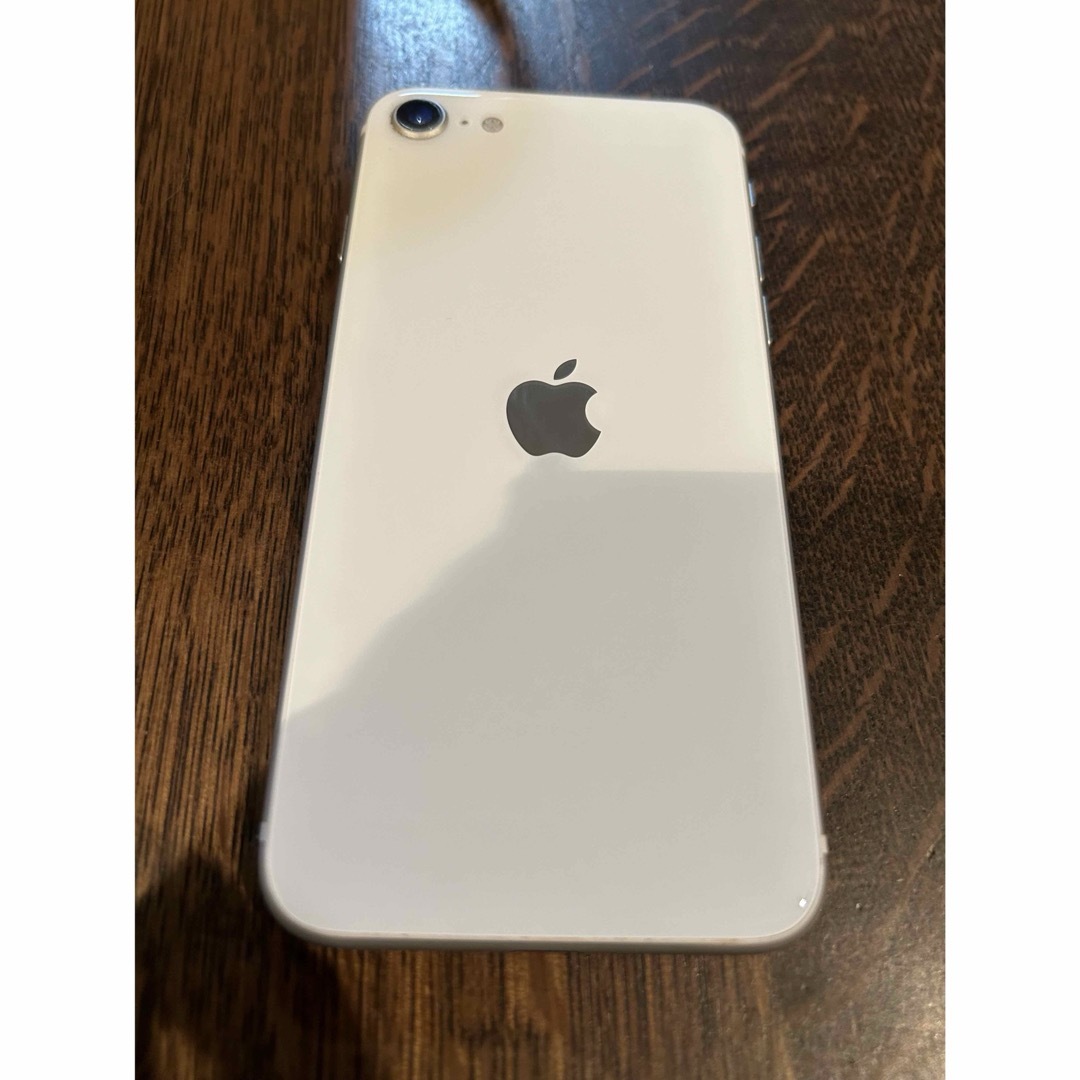 美品】iPhone SE2 (第2世代) 64GB ホワイト simフリー 美品】iPhone SE2 (第2世代) 64GB ホワイト simフリー
