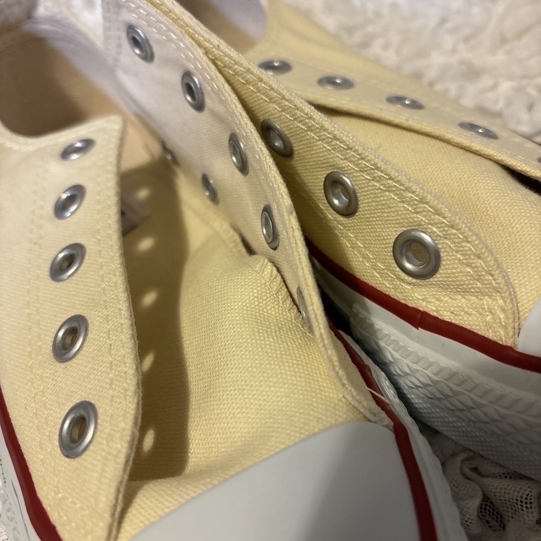 CONVERSE(コンバース)のB様専用「新品未使用」コンバースオールスター23センチ　ベージュ（キナリ） レディースの靴/シューズ(スニーカー)の商品写真