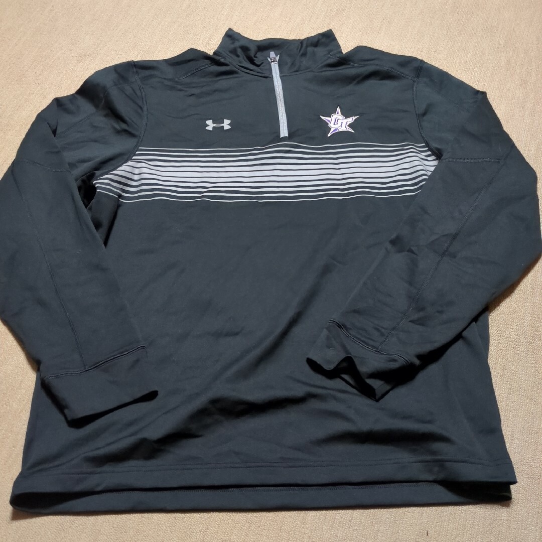 UNDER ARMOUR(アンダーアーマー)の大きいサイズ アメリカ古着 UNDER ARMOUR ポリハーフジップ XL メンズのトップス(ジャージ)の商品写真