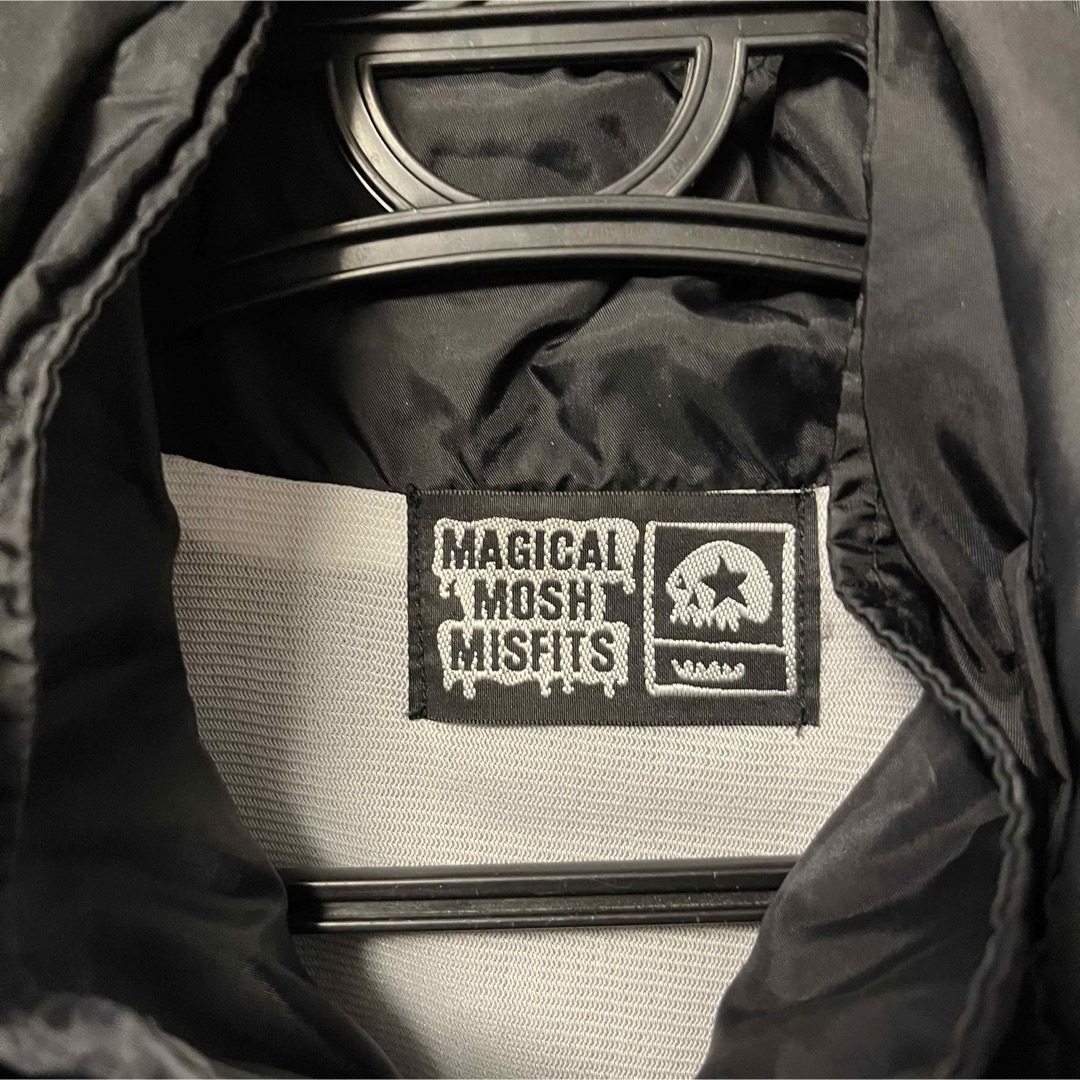 MAGICAL MOSH MISFITS(マジカルモッシュミスフィッツ)のMAGICAL MOSH MISFITS COACH Jacket メンズのジャケット/アウター(ナイロンジャケット)の商品写真