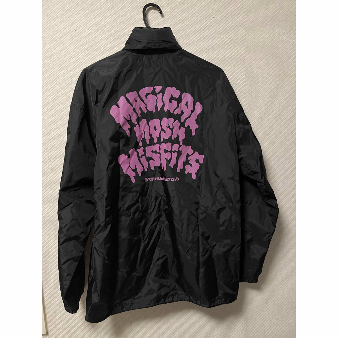 MAGICAL MOSH MISFITS(マジカルモッシュミスフィッツ)のMAGICAL MOSH MISFITS COACH Jacket メンズのジャケット/アウター(ナイロンジャケット)の商品写真